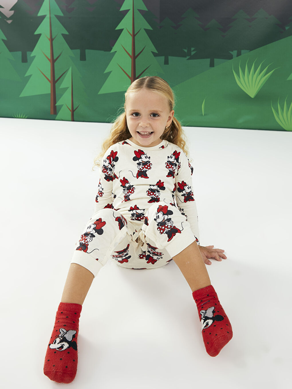 Crew Neck Long Sleeve Minnie Mouse Printed Baby Girls' Jumpsuit-2