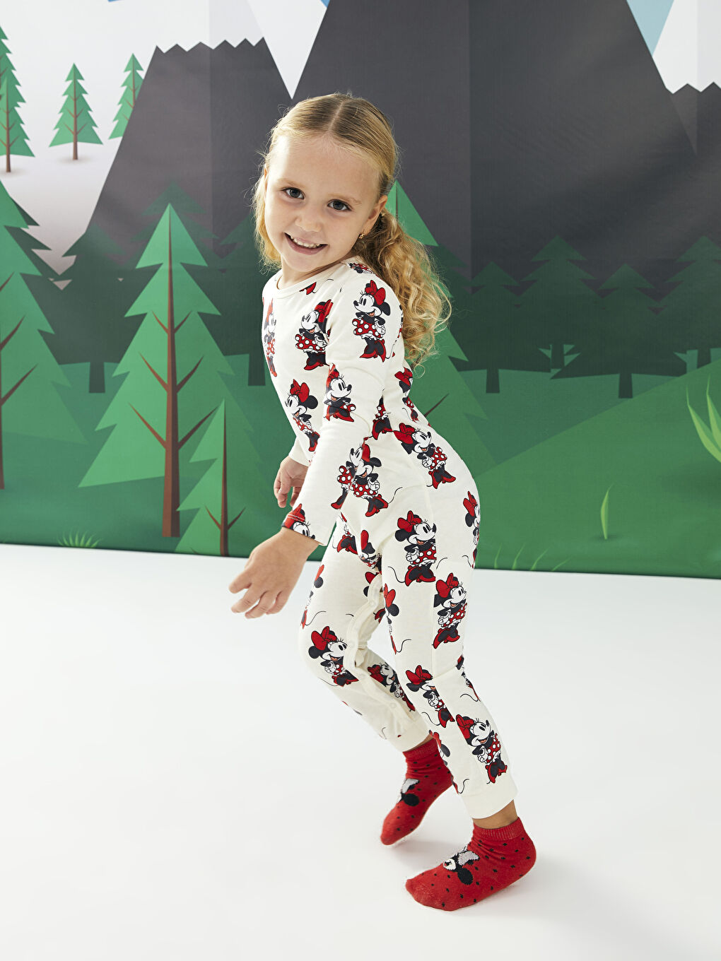 Crew Neck Long Sleeve Minnie Mouse Printed Baby Girls' Jumpsuit