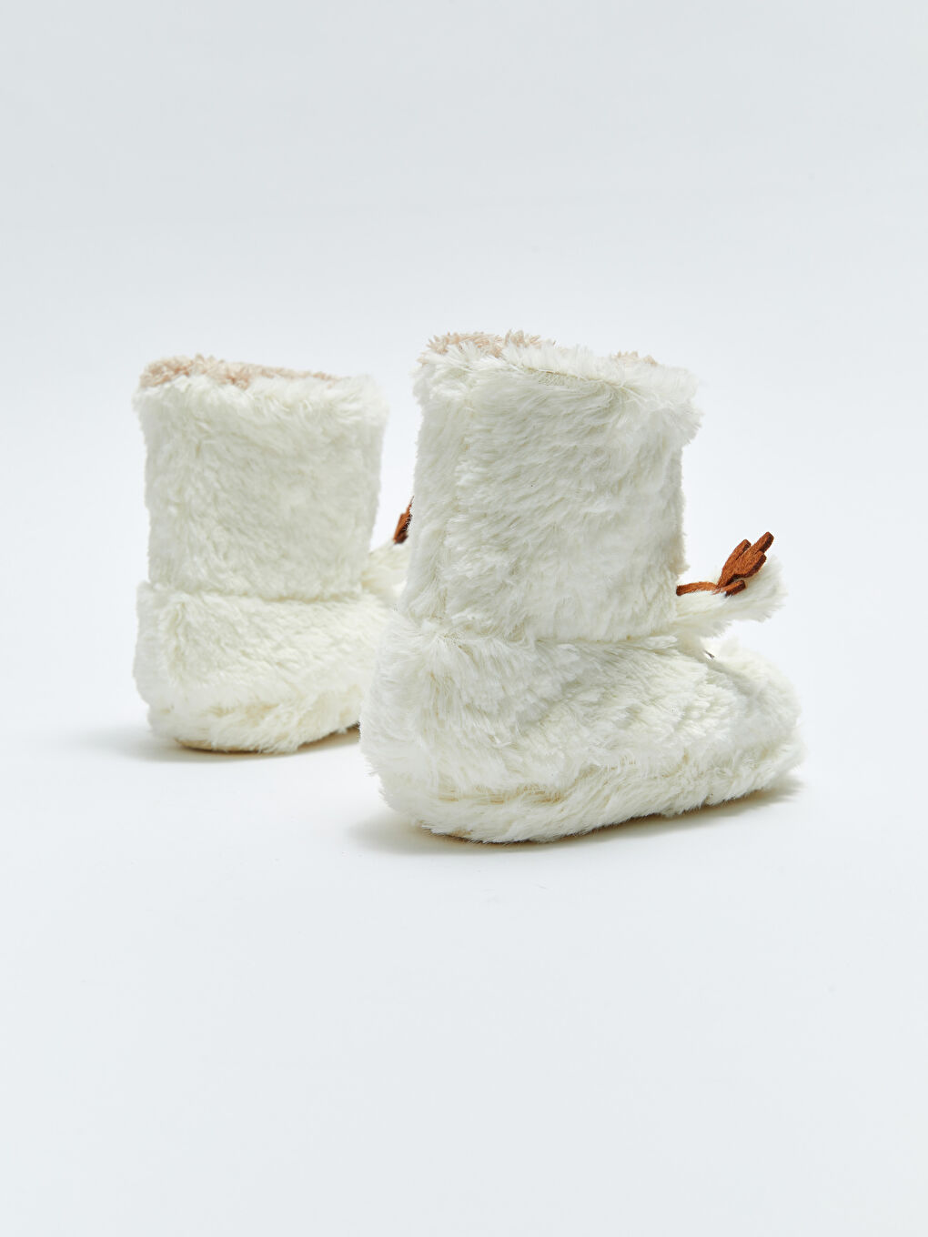 Bej Nakışlı Pelüş Kız Çocuk Ev Botu-4