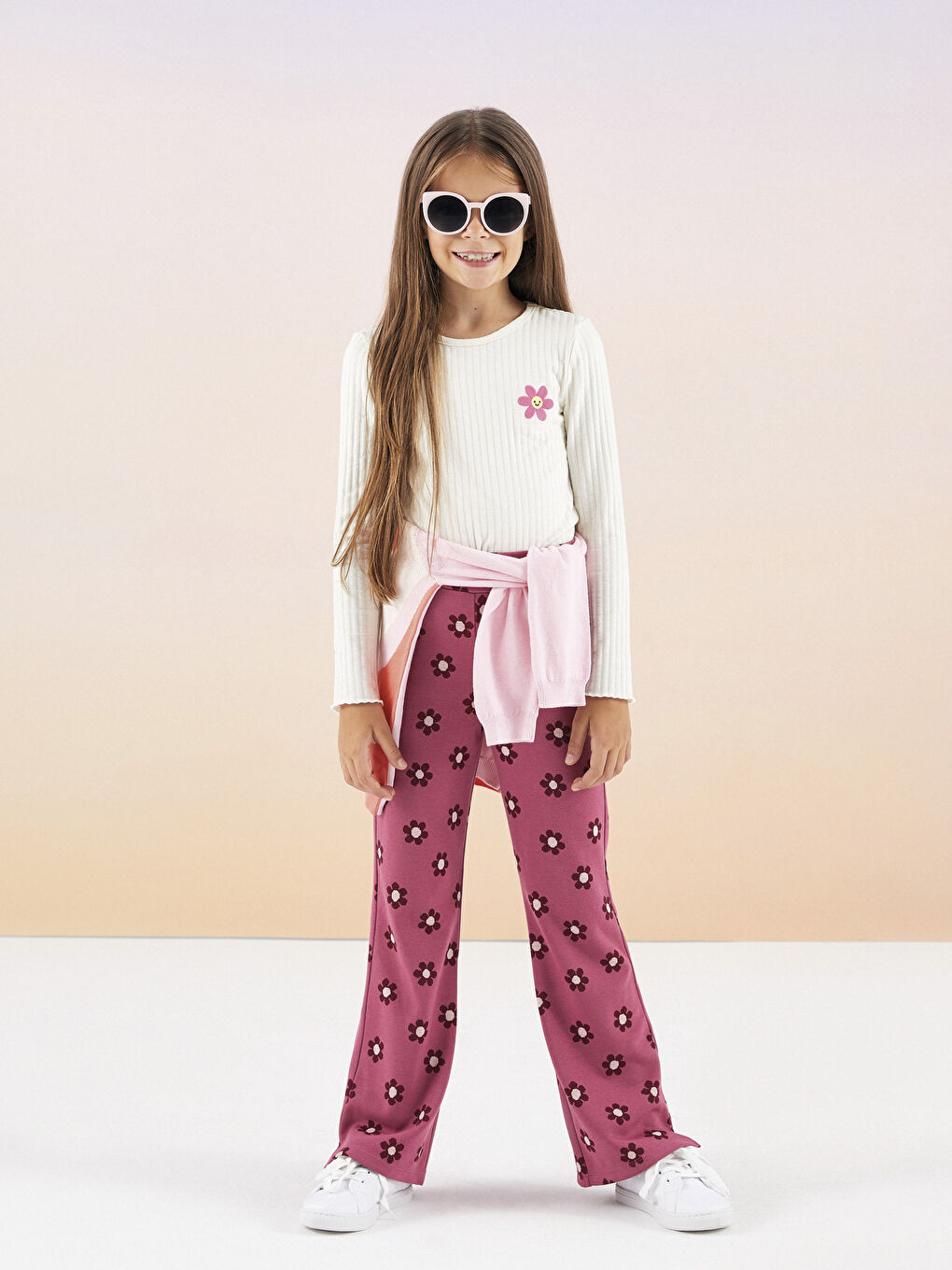 تيشيرت برقبة دائرية مطرز كم طويل للبنات-1