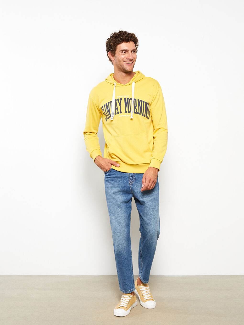 Sarı Uzun Kollu Baskılı Erkek Hoodie-2