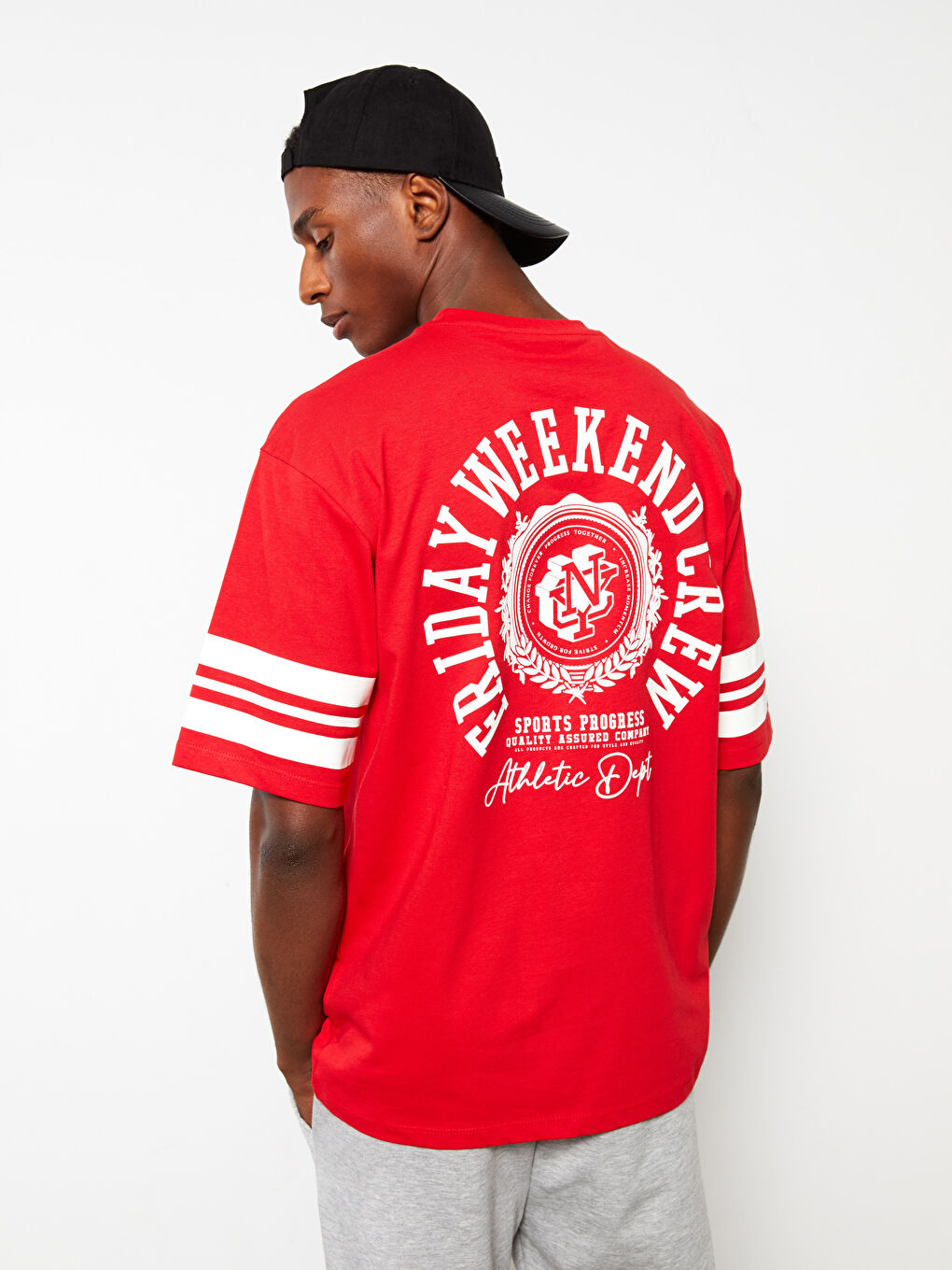 Kırmızı Bisiklet Yaka Kısa Kollu Baskılı Penye Erkek Tişört