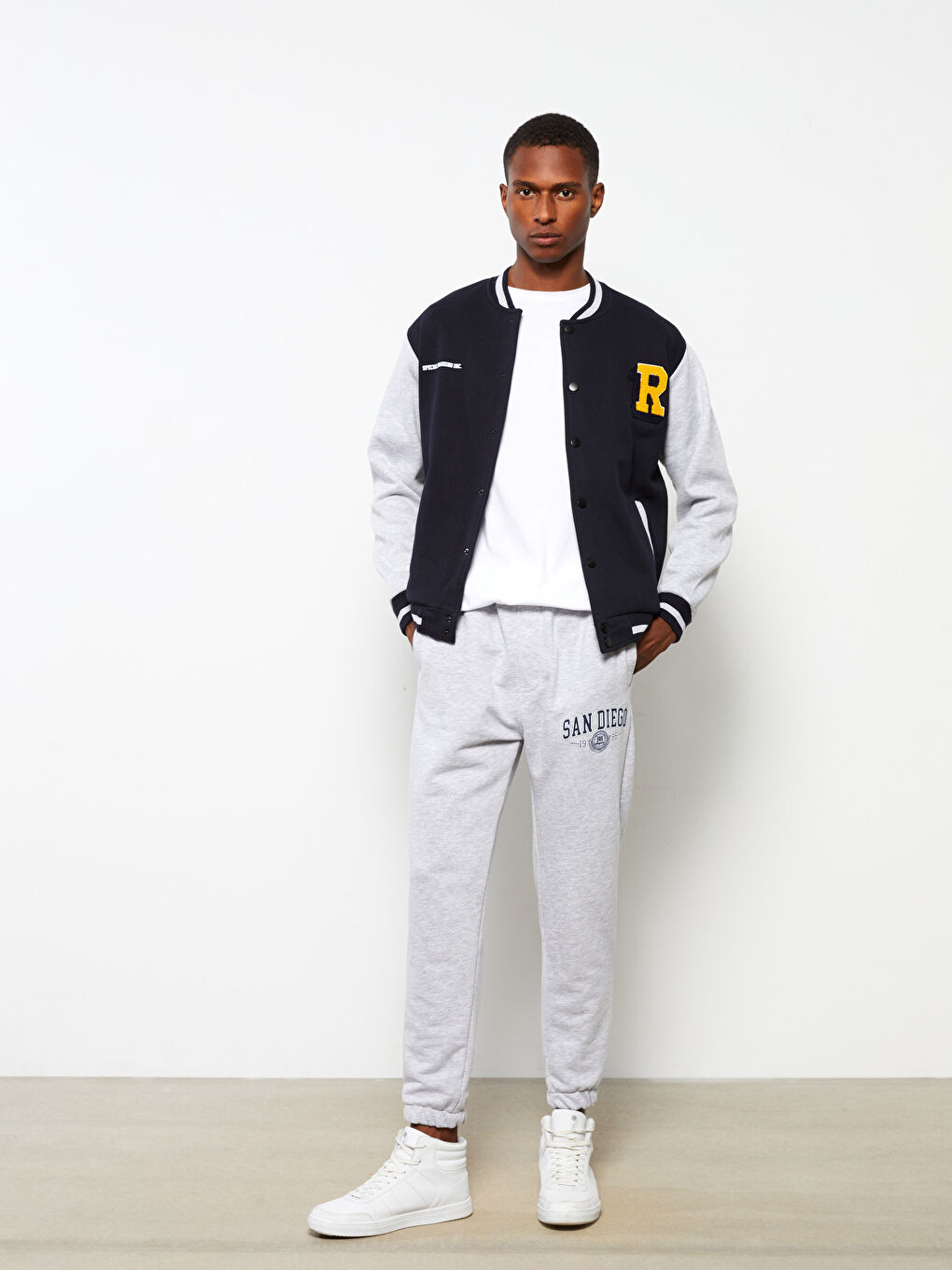 Standard Fit Printed Men's Jogger Sweatpants