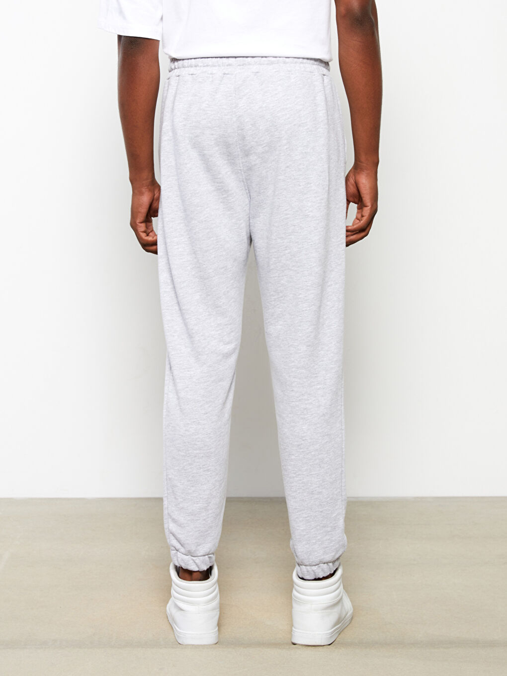 Standard Fit Printed Men's Jogger Sweatpants-5