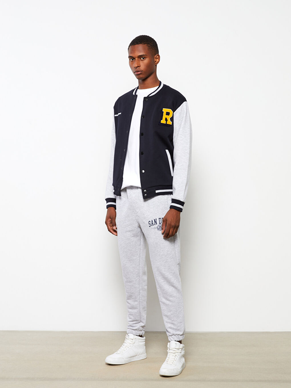 品質満点 LC Waikiki Relaxed Fit Long Sleeve Men's Thick College ウェア