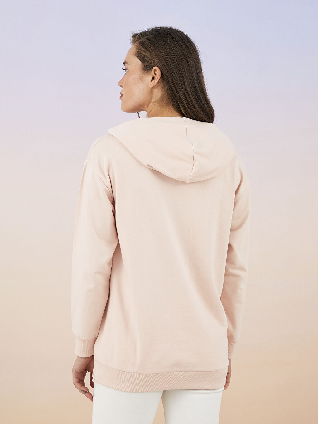 LCWAIKIKI Maternity Kapüşonlu Daisy Duck Baskılı Uzun Kollu Hamile Sweatshirt -W2AG84Z8-G2J