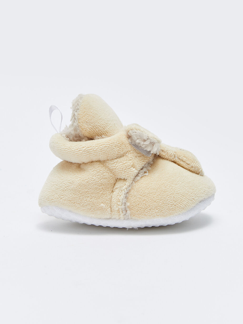 Bej Nakış Detaylı Aplikeli Yürüme Öncesi Erkek Bebek Ev Botu-1