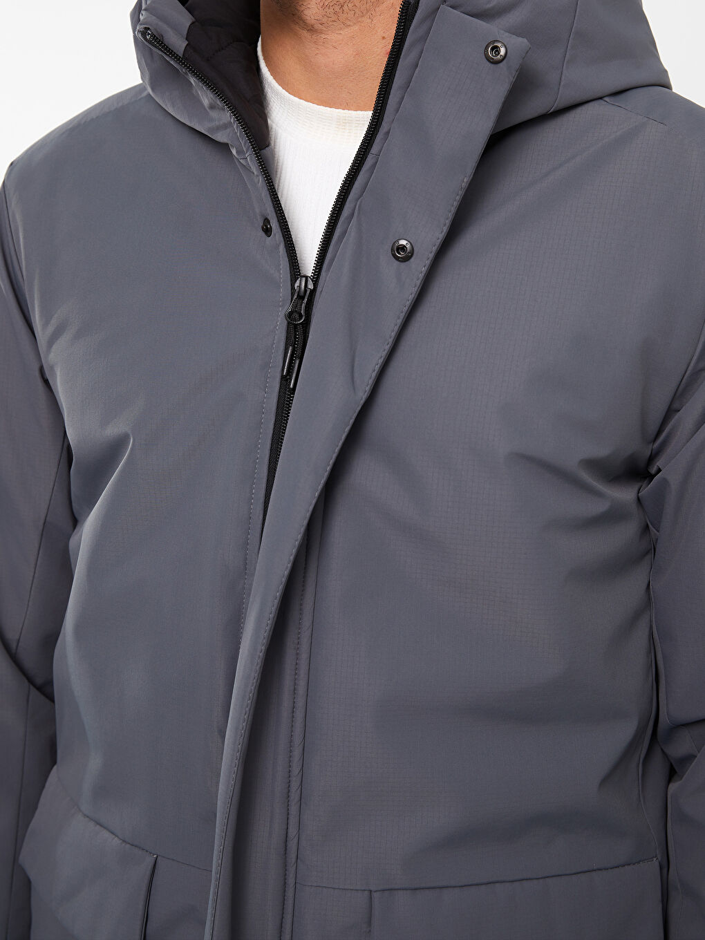 Gri Standart Kalıp Kapüşonlu Erkek Mont-2