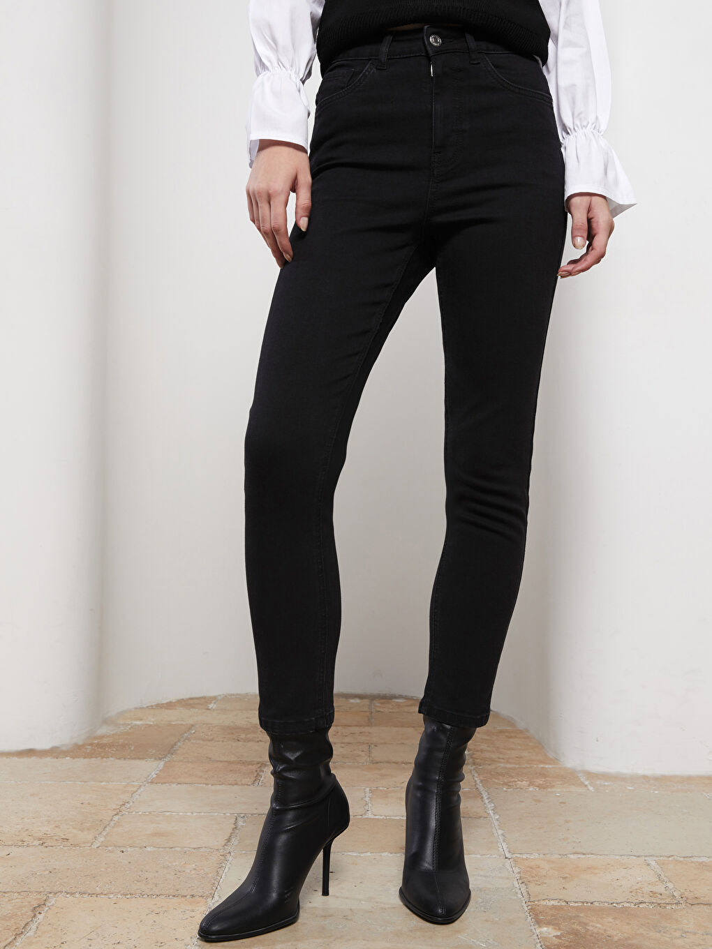 Siyah Kadın Slim Mom Düz Jean Pantolon-2