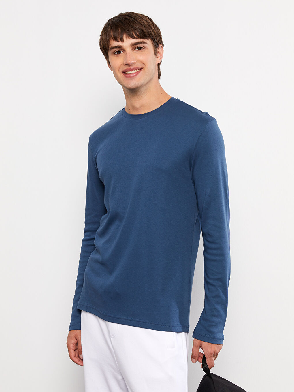 Ерлерге арналған ұзын жеңді дөңгелек жағалы футболка-1