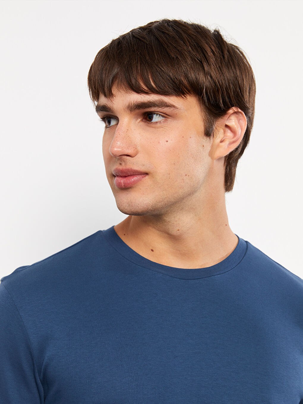 Ерлерге арналған ұзын жеңді дөңгелек жағалы футболка-2