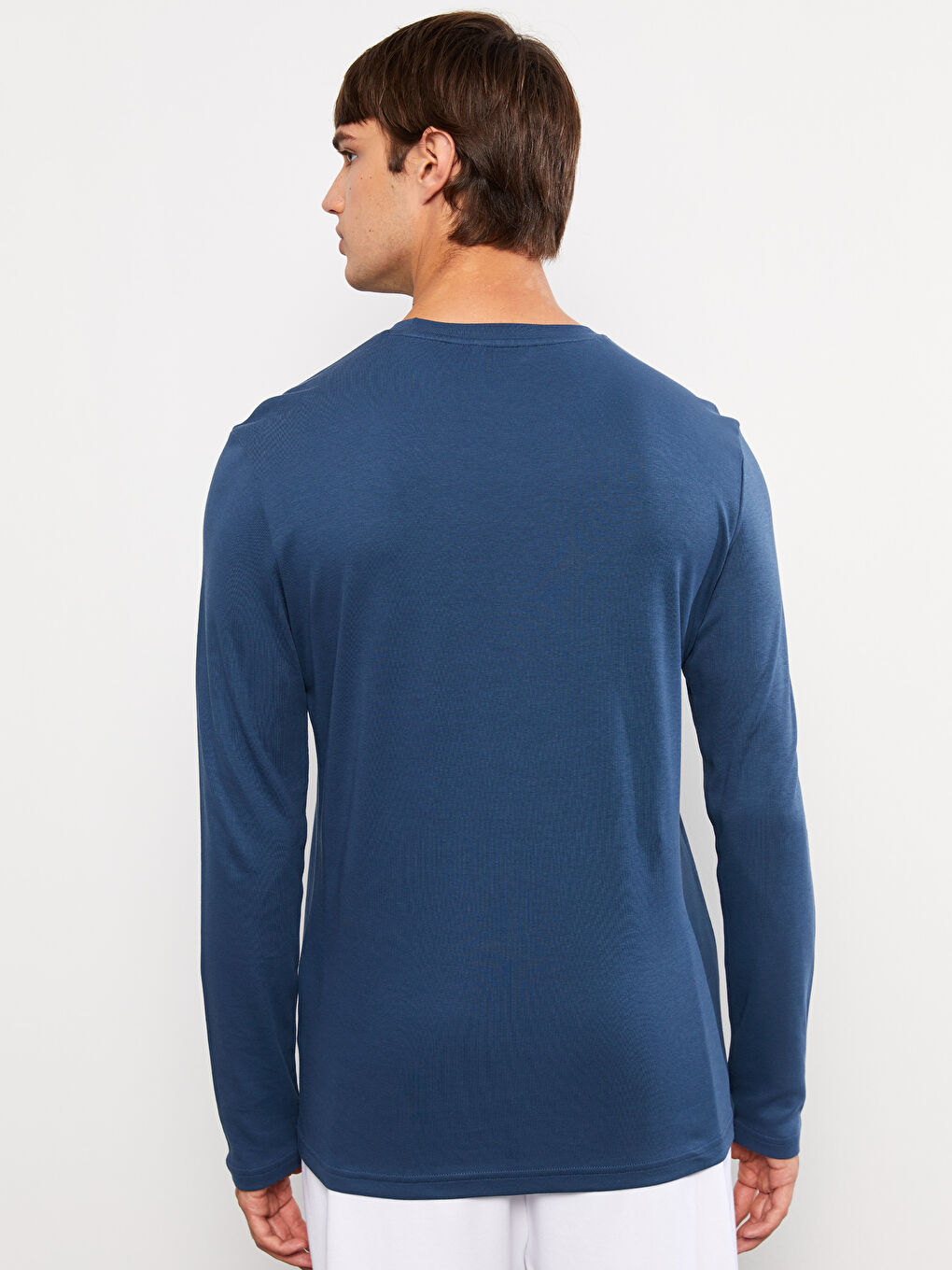 Ерлерге арналған ұзын жеңді дөңгелек жағалы футболка-4