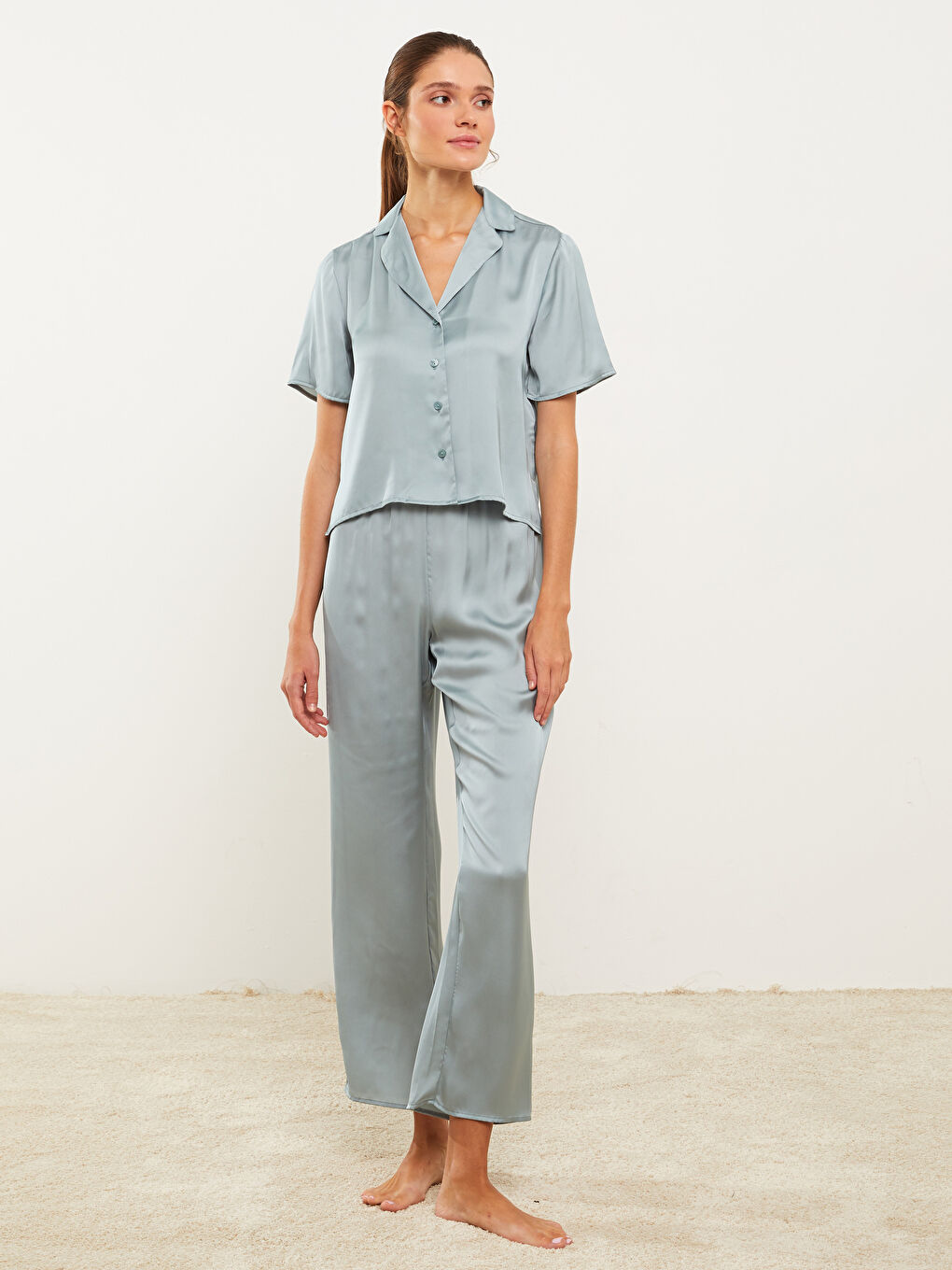 Shirt Collar Plain Short Sleeve Satin Women's Pyjamas Set-2