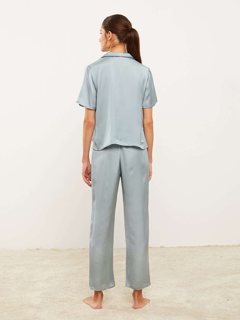 Shirt Collar Plain Short Sleeve Satin Women's Pyjamas Set-4