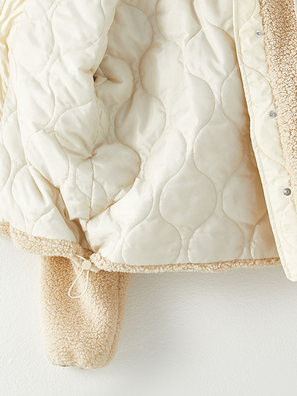 Ekru Kadın Kapüşonlu Düz Mont-7