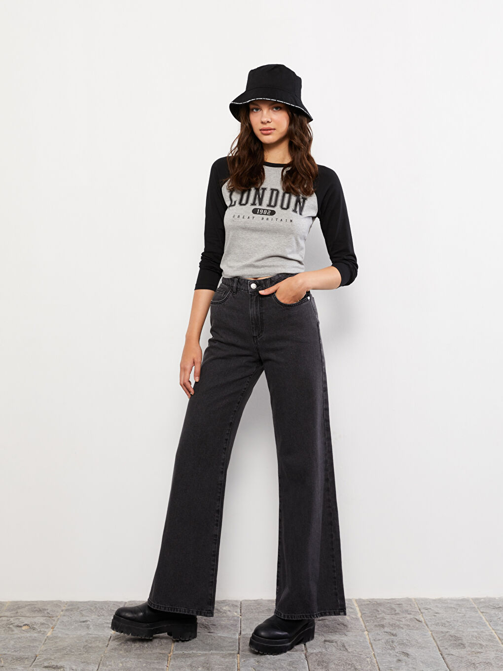 Women's High Waisted Wideleg Regular Denim Trousers-1