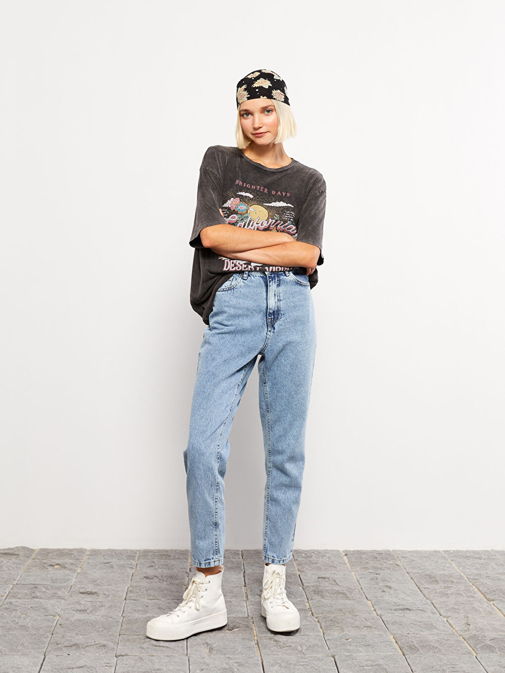 LCW Jeans Women's High Waisted Mom Fit Regular Denim Trousers -W2AK10Z8-507