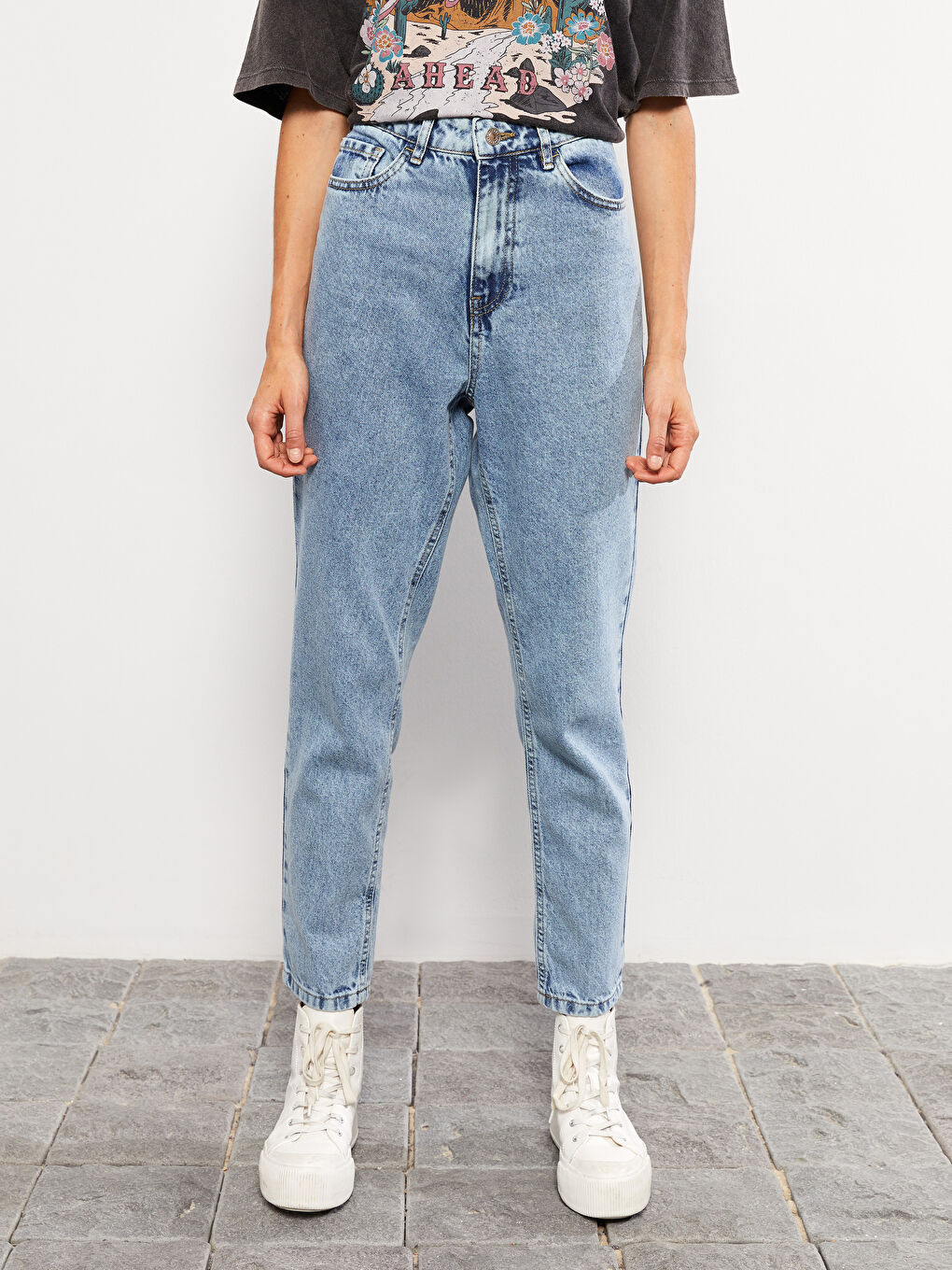 LCW Jeans Women's High Waisted Mom Fit Regular Denim Trousers -W2AK10Z8-507