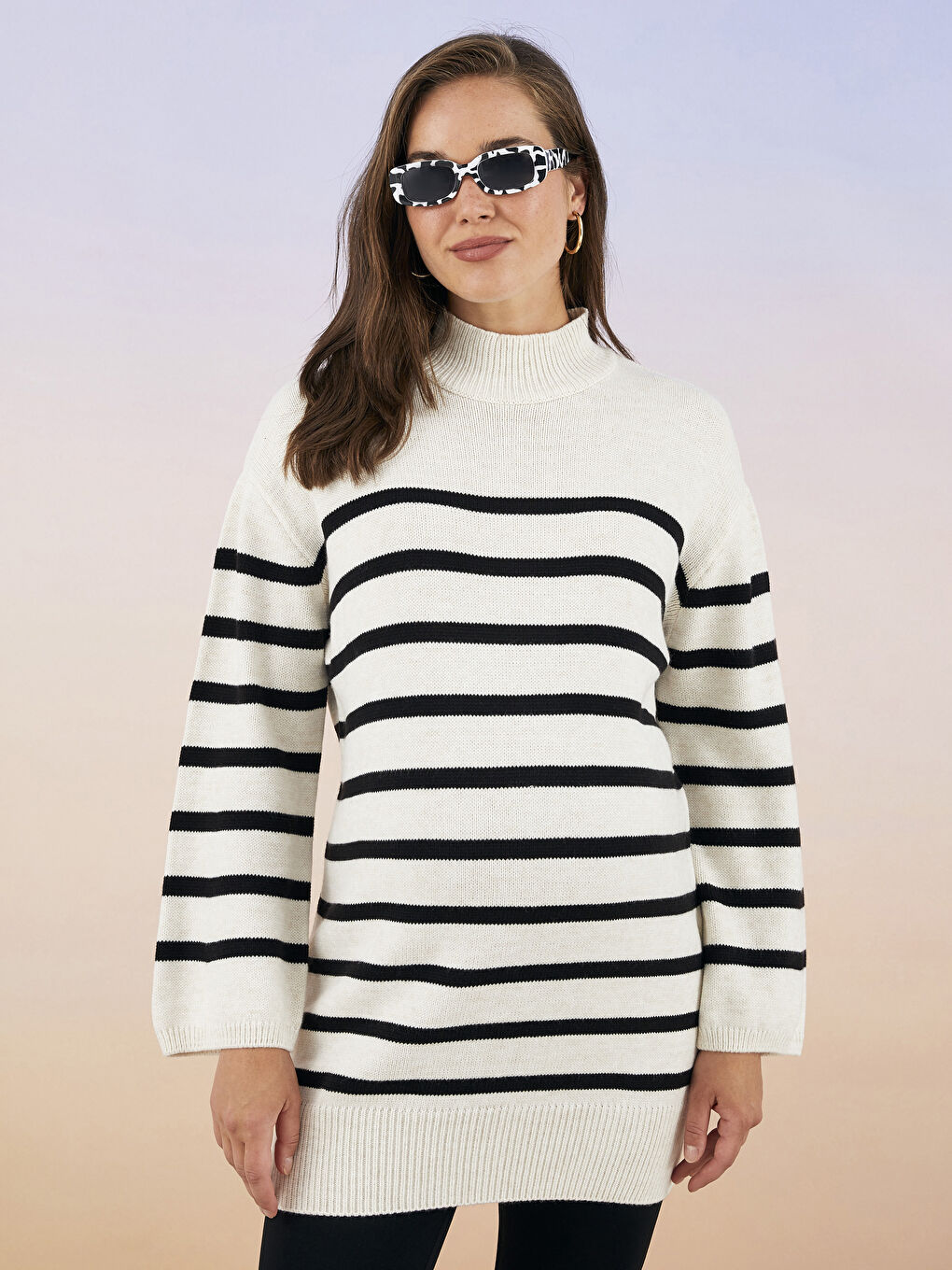 Ekru Yarım Balıkçı Yaka Çizgili Uzun Kollu Kadın Triko Tunik