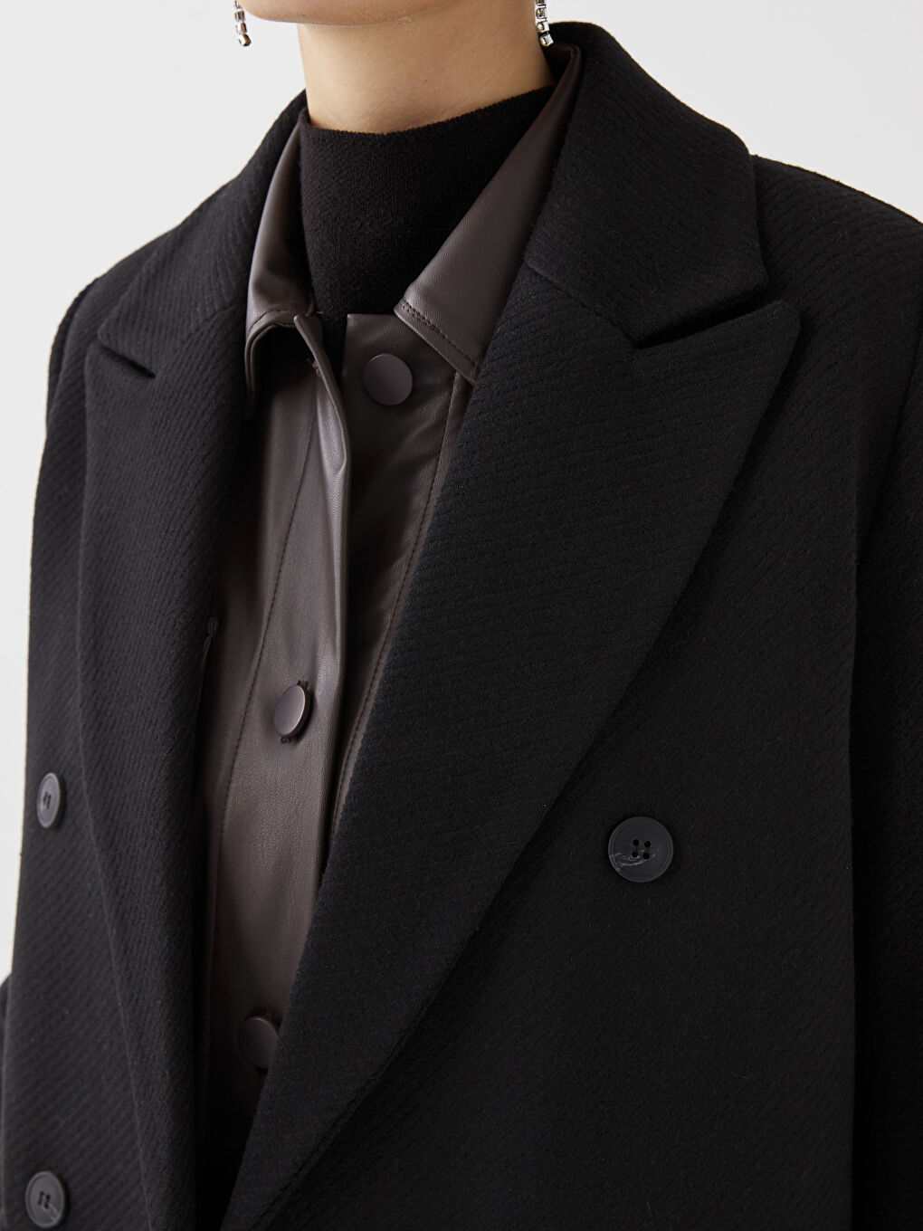 Siyah Ceket Yaka Kadın Kaşe Kaban-3