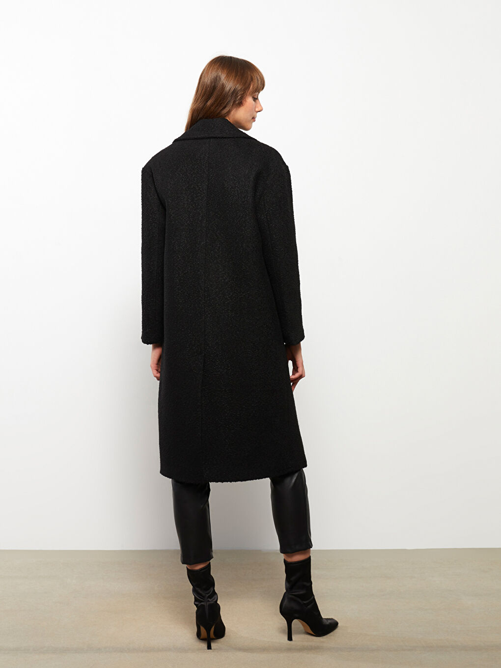 Siyah Ceket Yaka Kadın Kaşe Kaban-5