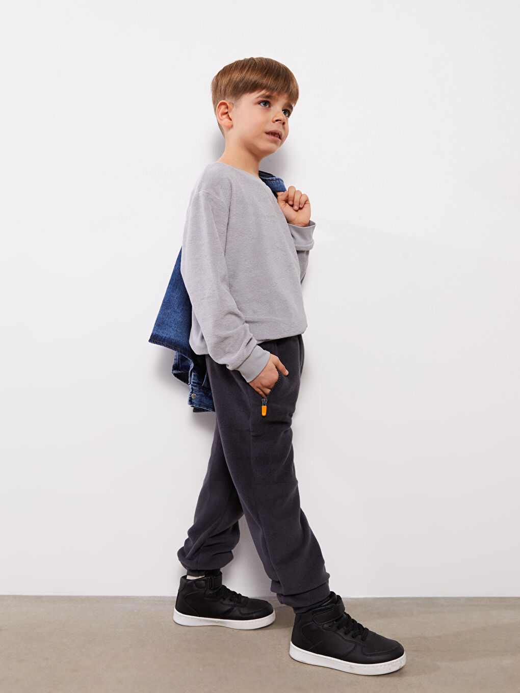 LCW Kids Antrasit Beli Lastikli Basic Polar Erkek Çocuk Jogger Eşofman Altı - 3