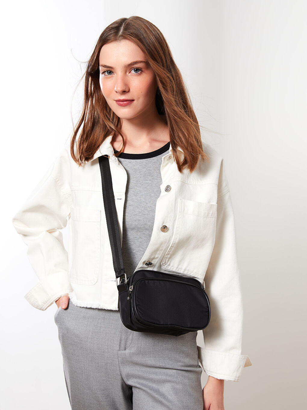 Siyah Paraşüt Kumaş Kadın Çapraz Çanta-1