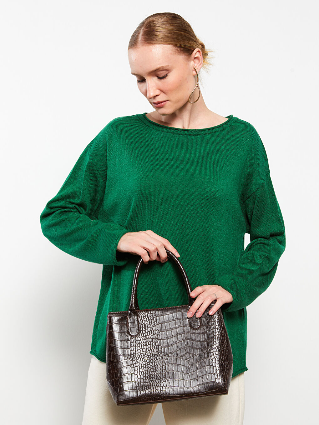 Kahverengi Deri Görünümlü Kroko Desenli Kadın Kol Çantası-1