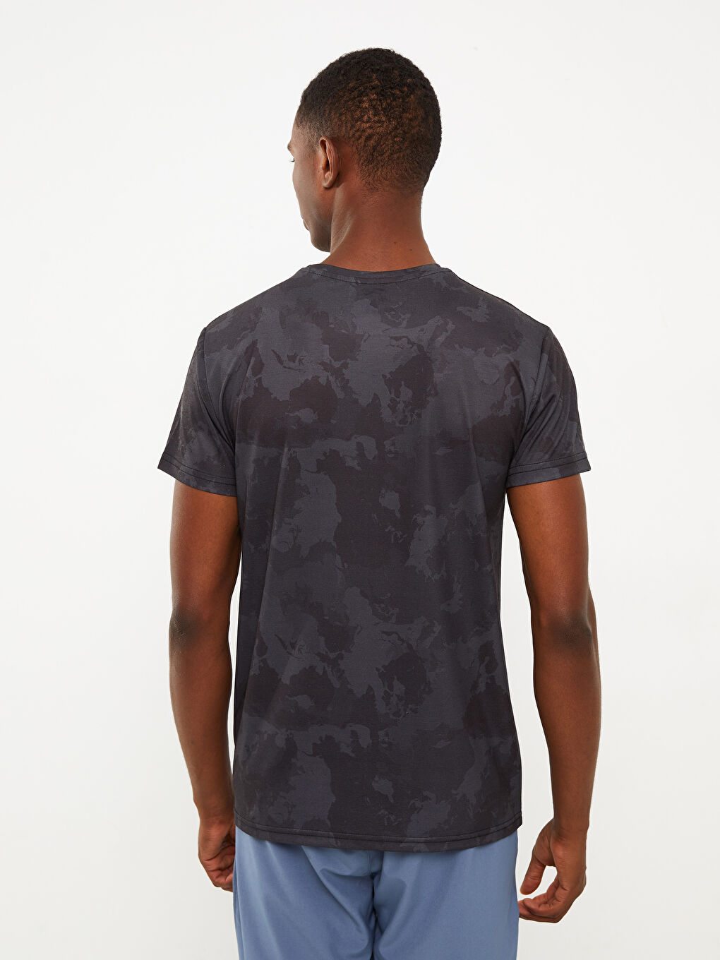 Siyah Bisiklet Yaka Kısa Kollu Desenli Erkek Spor Tişört-4