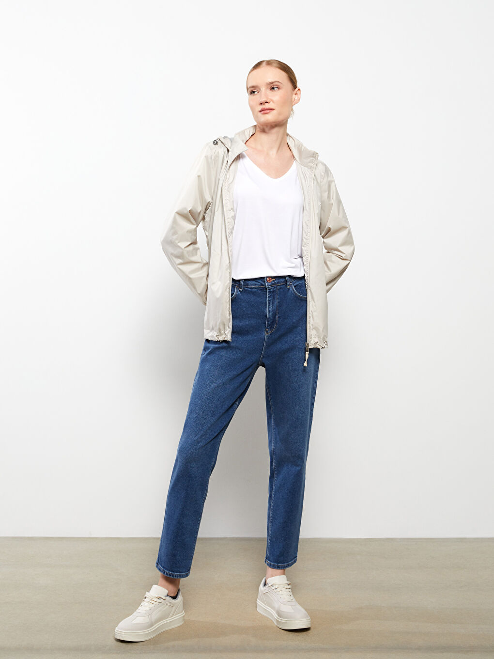 Blugi Slim Mom Straight pentru Femei