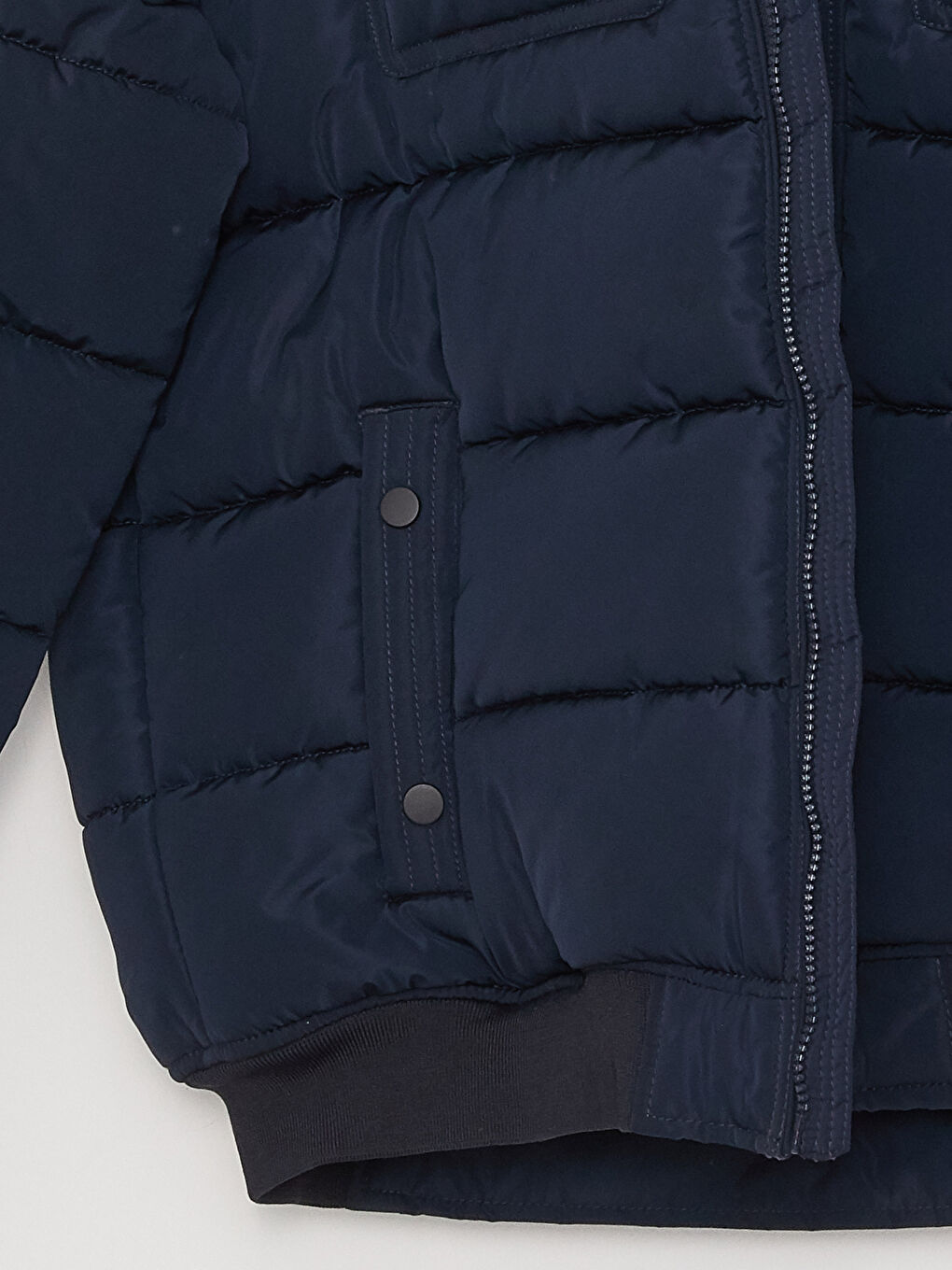 LCWAIKIKI Classic Standard Fit Funnel Neck Men's Puffer Coat -W2AP02Z8-RFD