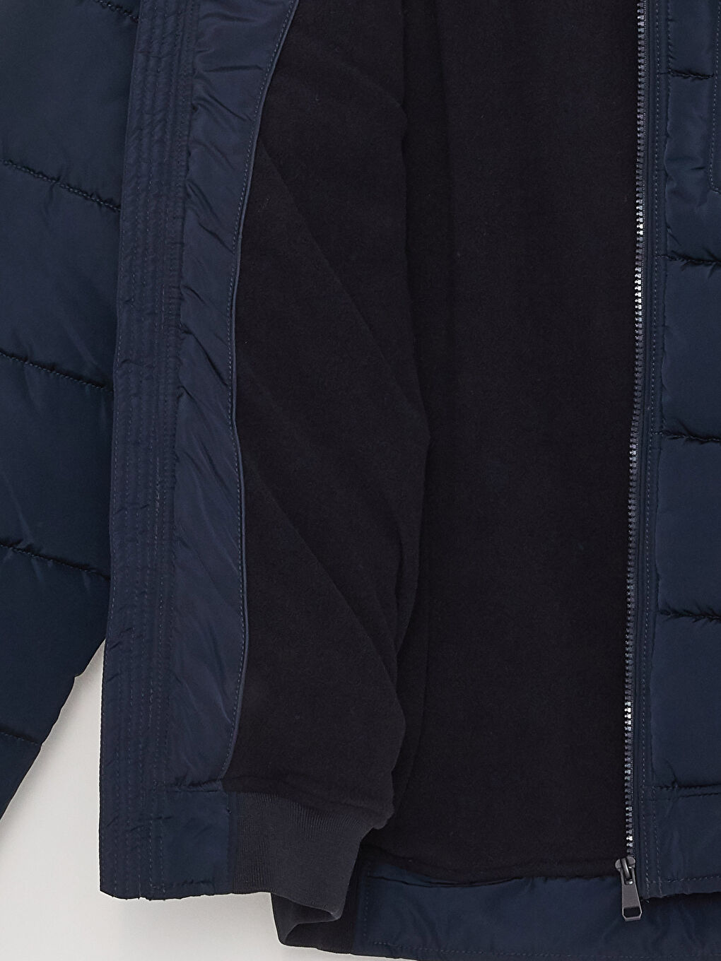 LCWAIKIKI Classic Standard Fit Funnel Neck Men's Puffer Coat -W2AP02Z8-RFD