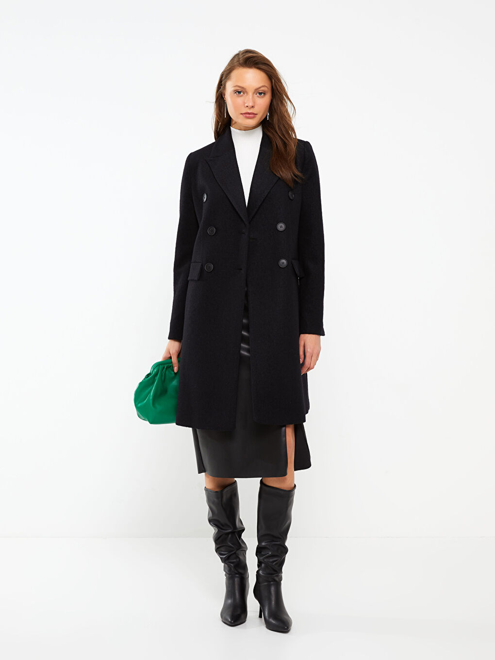 Siyah Ceket Yaka Kadın Kaşe Kaban