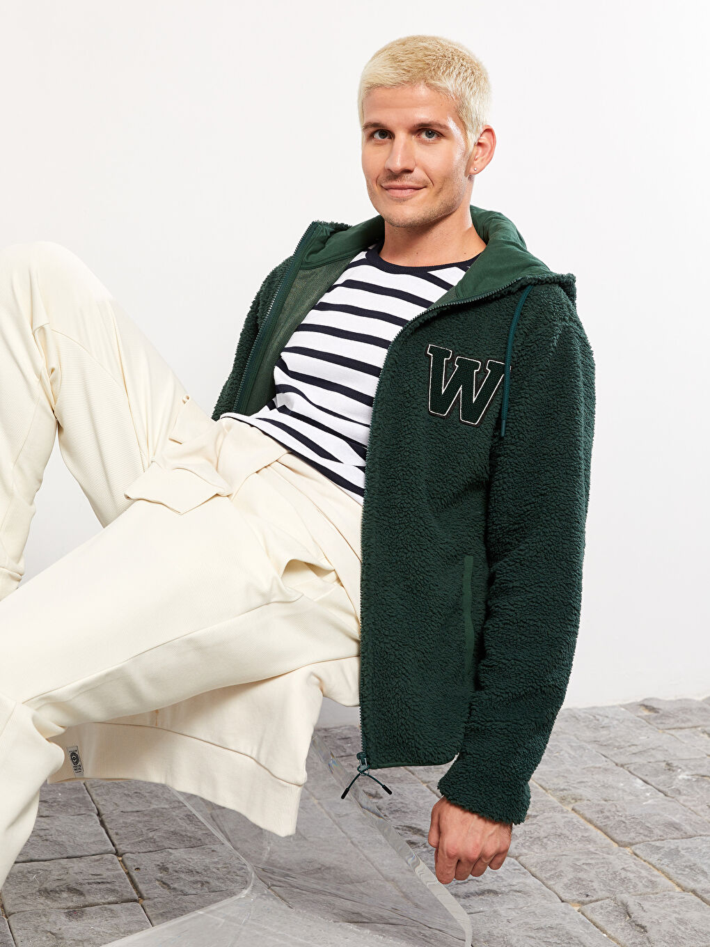 Yeşil Kapüşonlu Uzun Kollu Baskılı Pelüş Erkek Spor Hırka