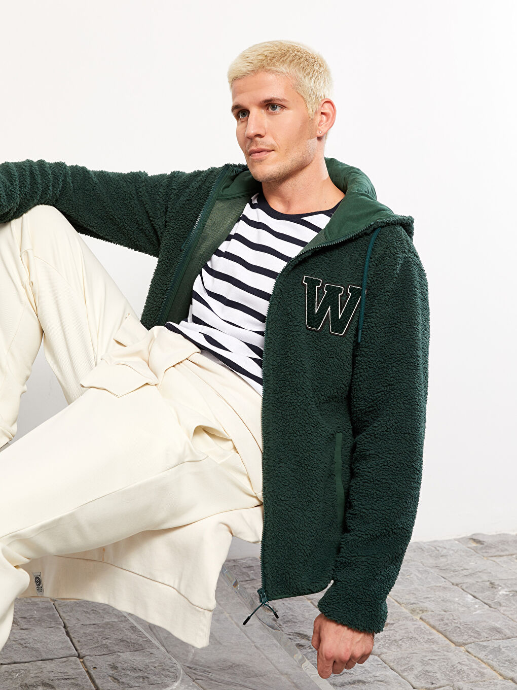 Yeşil Kapüşonlu Uzun Kollu Baskılı Pelüş Erkek Spor Hırka-1