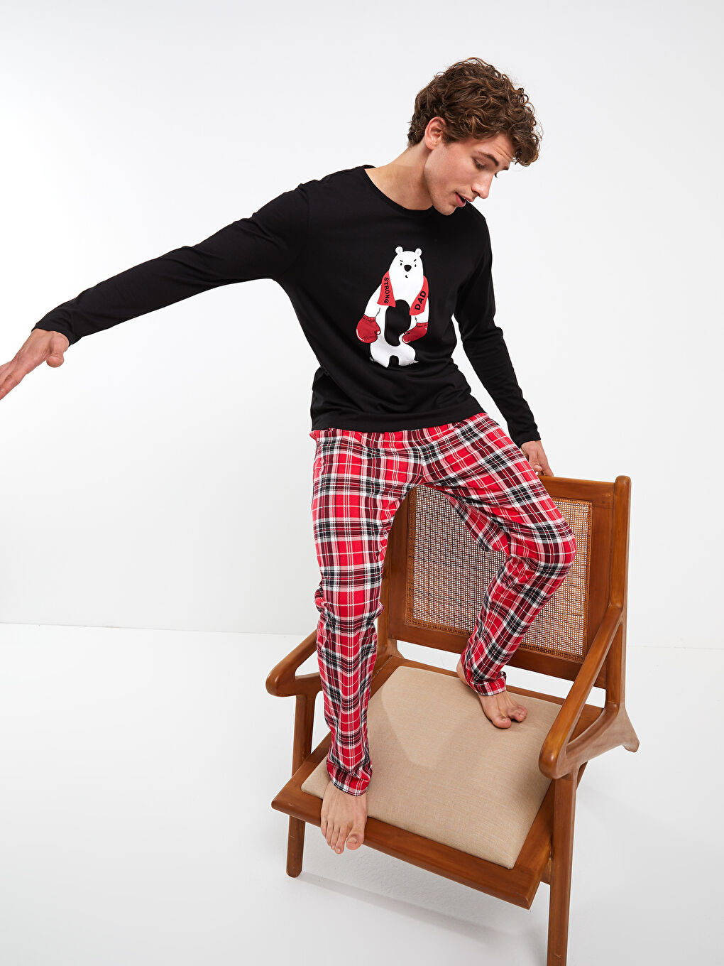 Kırmızı Standart Kalıp Baskılı Erkek Pijama Takımı-2