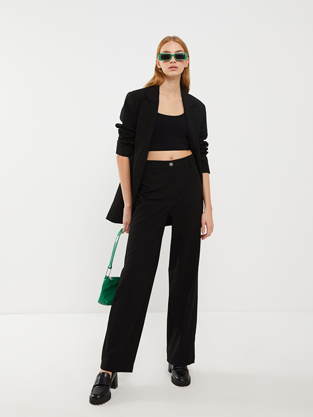 Siyah Kadın Standart Fit Düz Pantolon