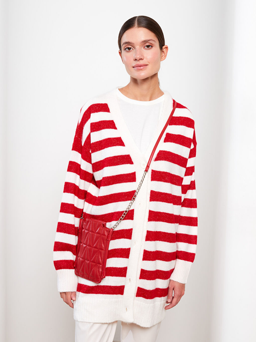 Kırmızı V Yaka Çizgili Uzun Kollu Kadın Triko Hırka-1