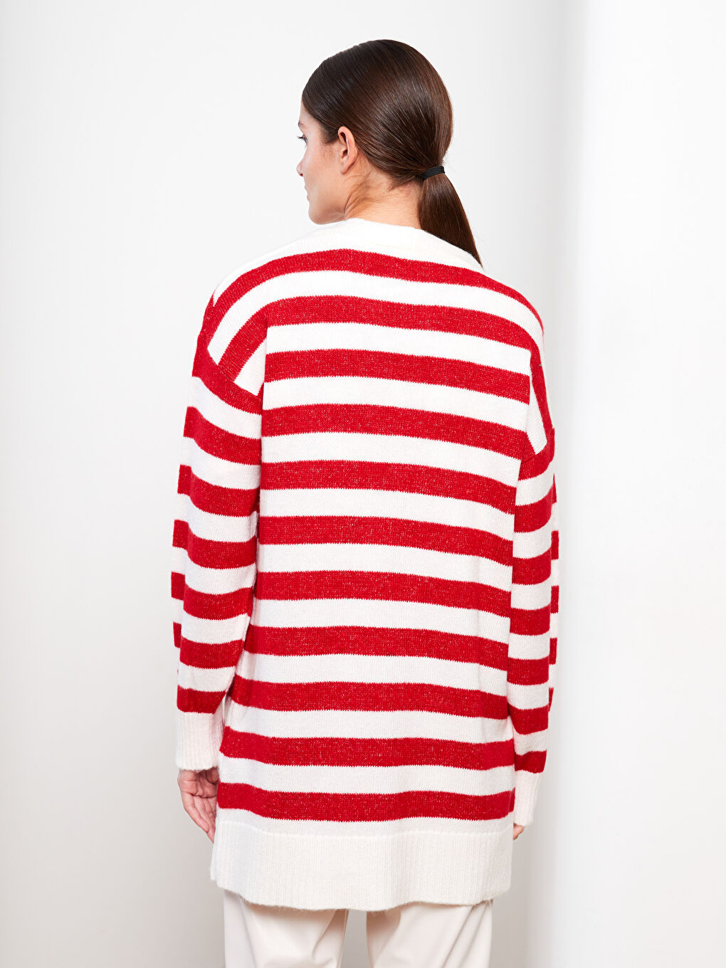 Kırmızı V Yaka Çizgili Uzun Kollu Kadın Triko Hırka-3