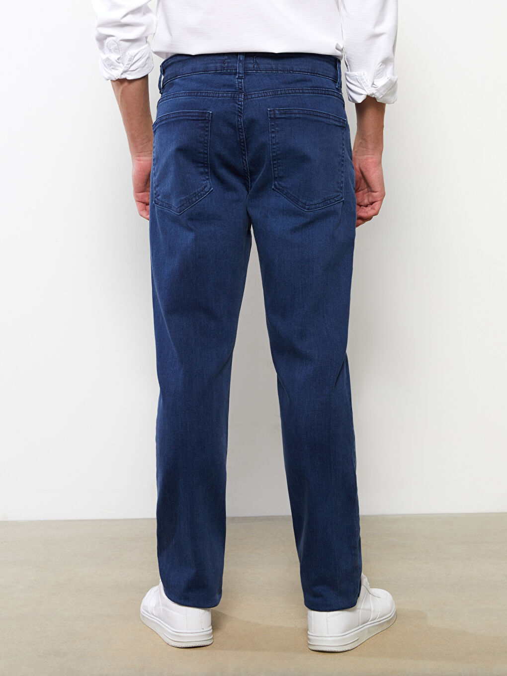 779 جينز بقصة عادية للرجال-4