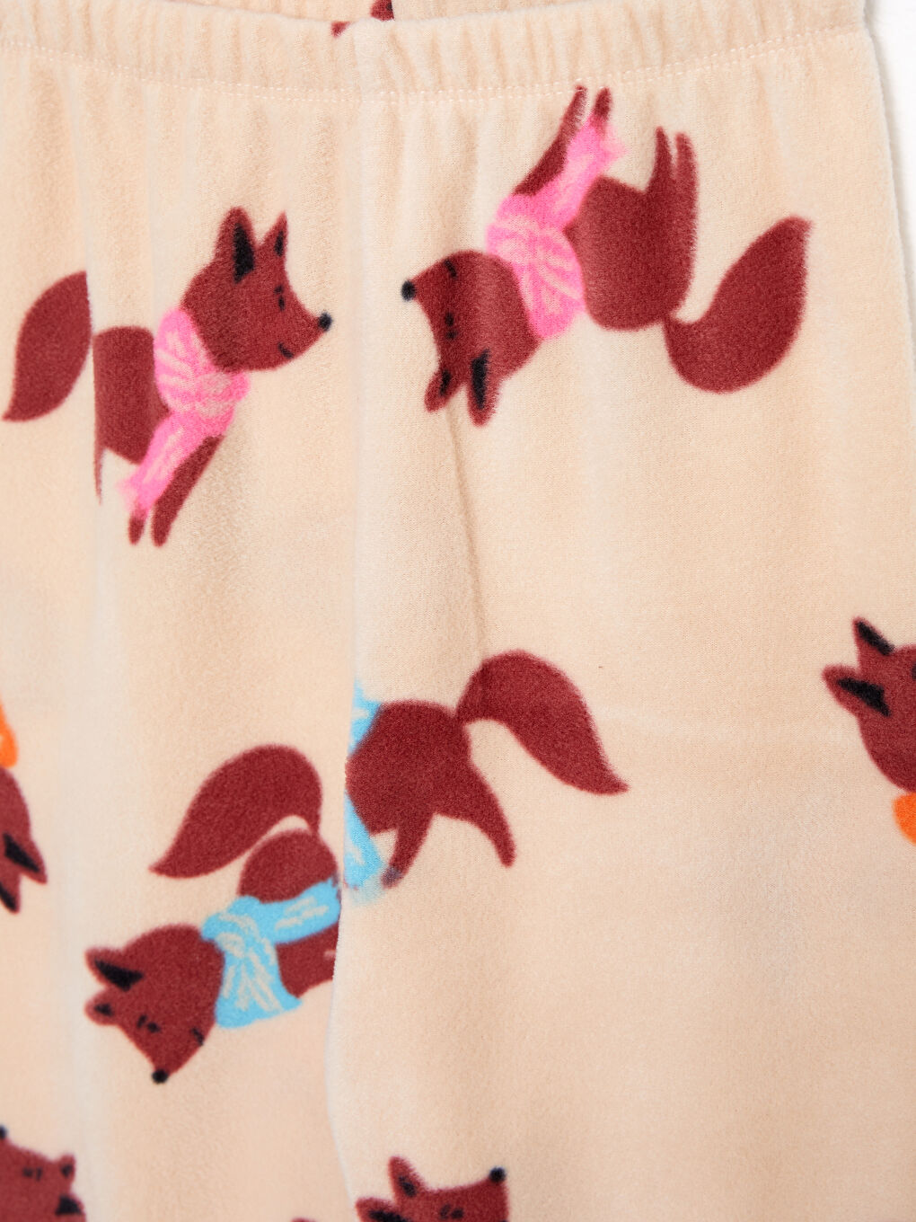 Ekru Bisiklet Yaka Desenli Uzun Kollu Polar Kız Çocuk Pijama Takımı-4