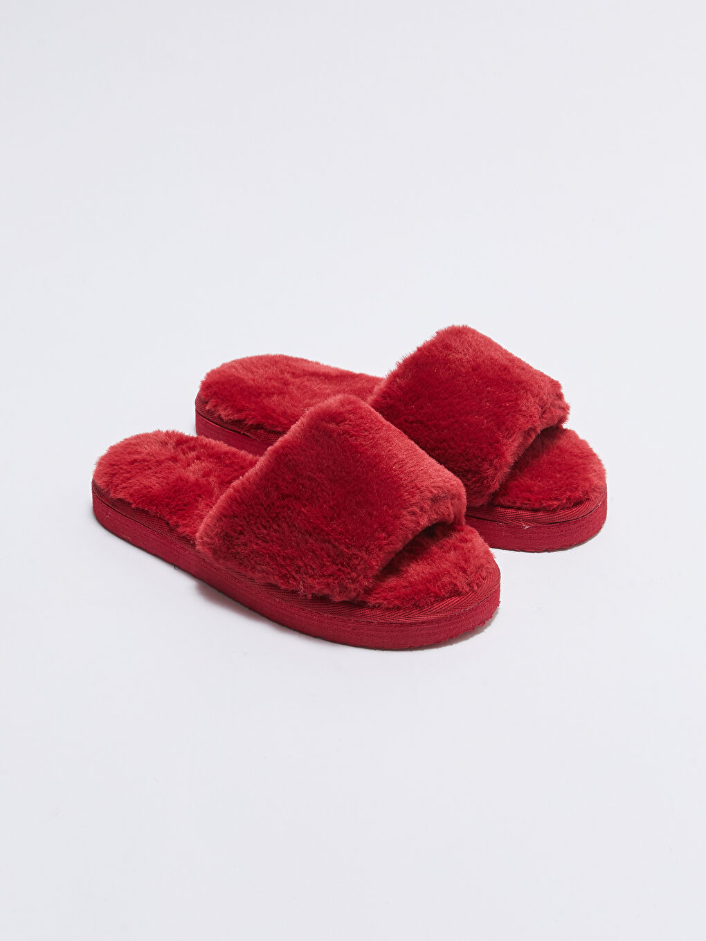 Bordo Tek Bantlı Pelüş Kadın Ev Terliği