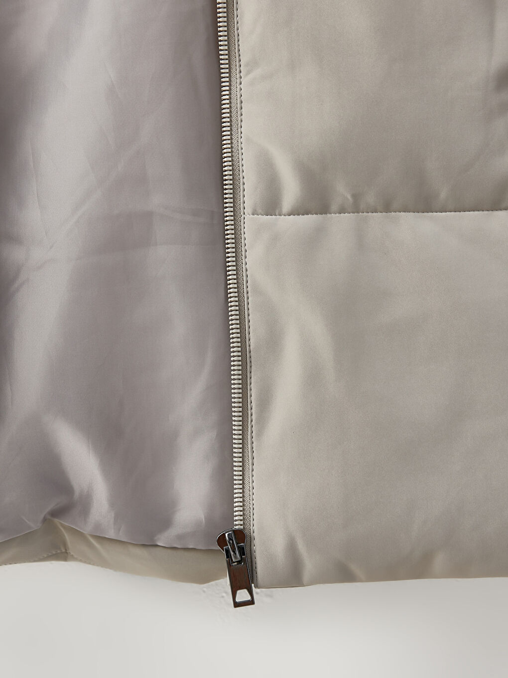 Gri Standart Kalıp Dik Yaka Erkek Yelek-10