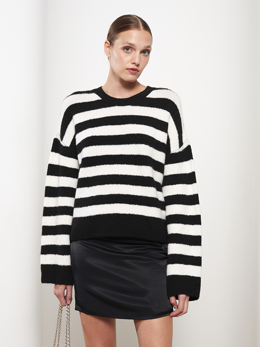 Crew Neck Striped Long Sleeve Women's Knitwear Sweater-3