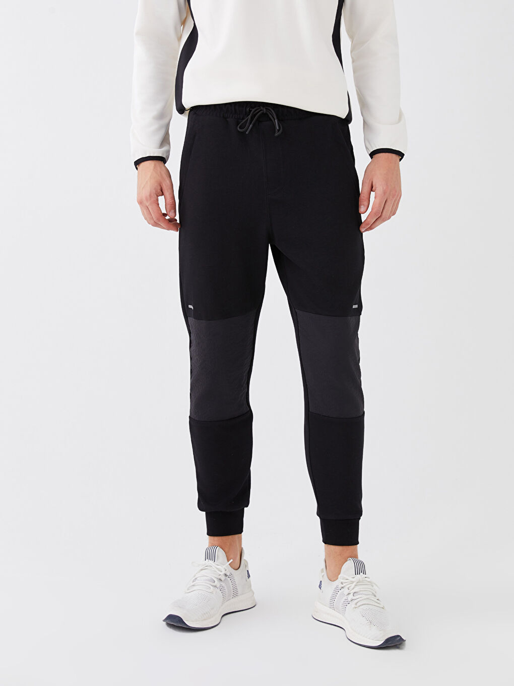 Siyah Standart Kalıp Erkek Spor Jogger Eşofman Altı-3