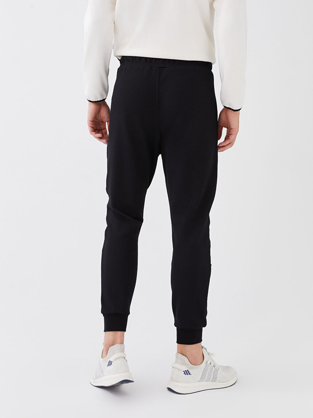 Siyah Standart Kalıp Erkek Spor Jogger Eşofman Altı-4