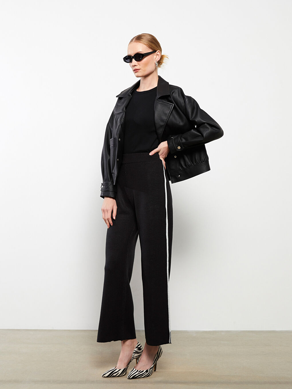 Women's Slim Fit Plain Trousers