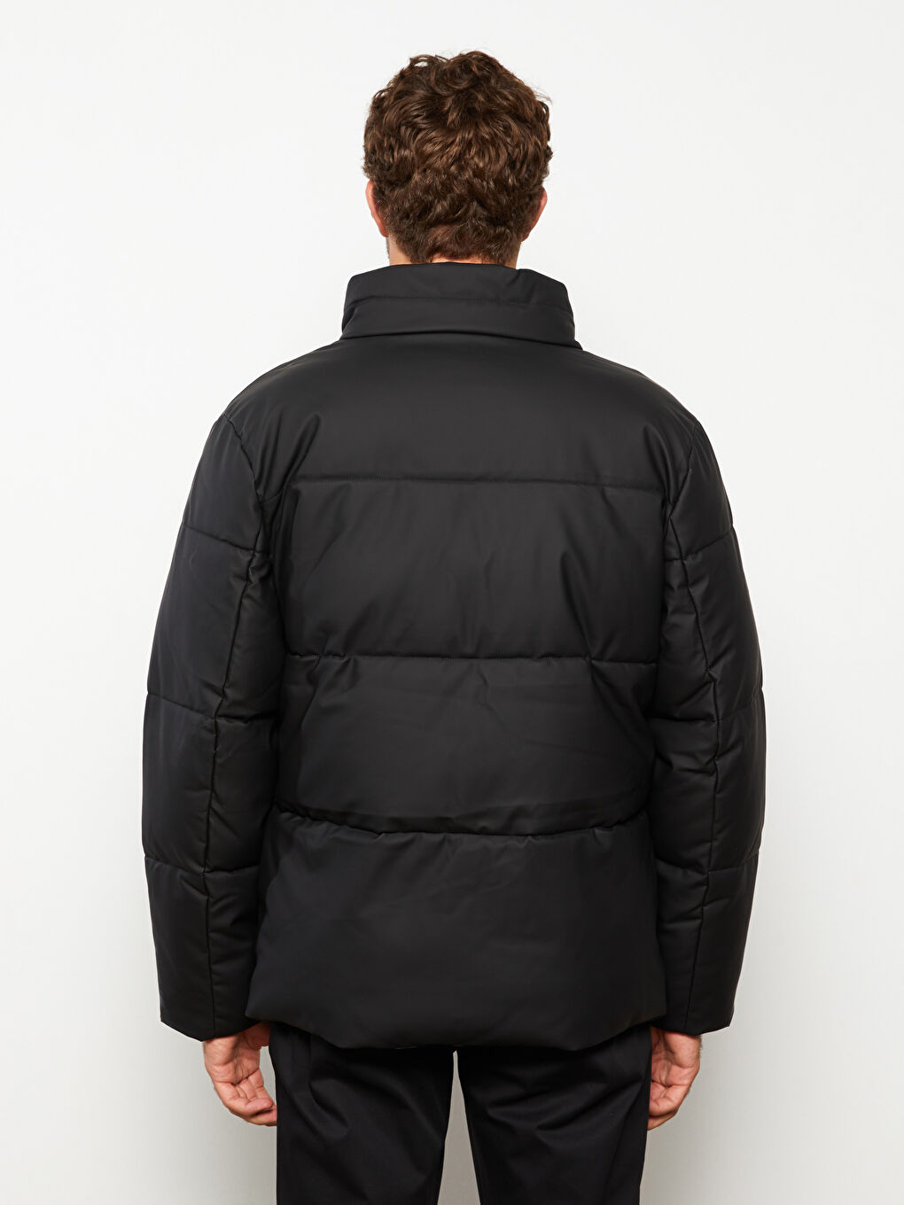 Siyah Standart Kalıp Dik Yaka Erkek Deri Görünümlü Mont-4