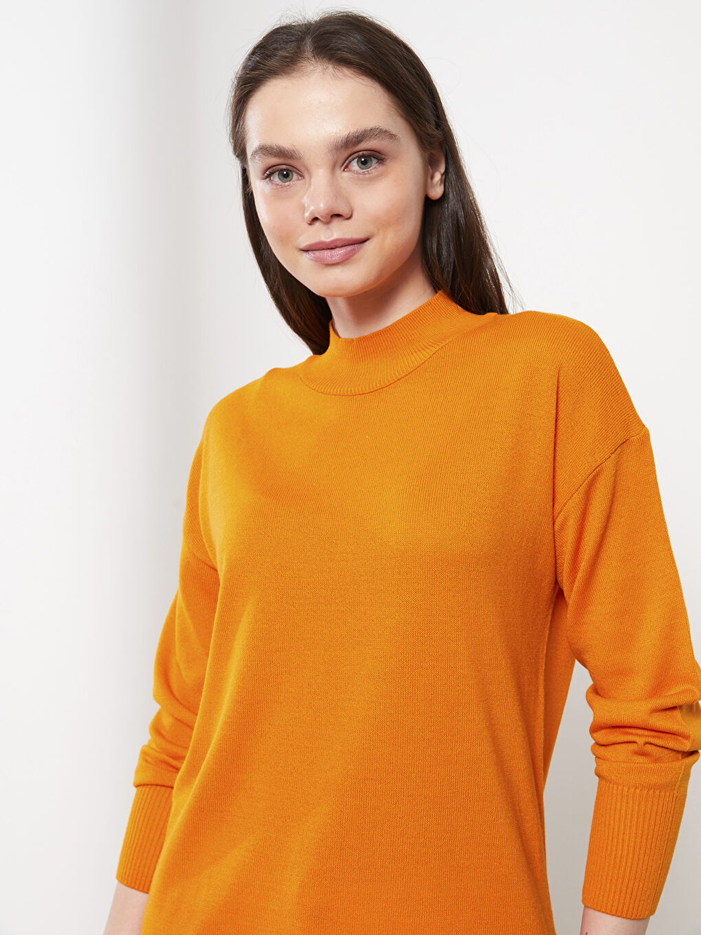 Turuncu Yarım Balıkçı Yaka Düz Uzun Kollu Kadın Triko Tunik-3