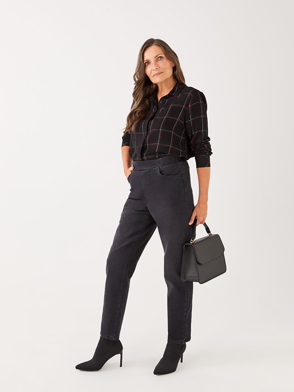 Women's Standard Fit Regular Denim Trousers